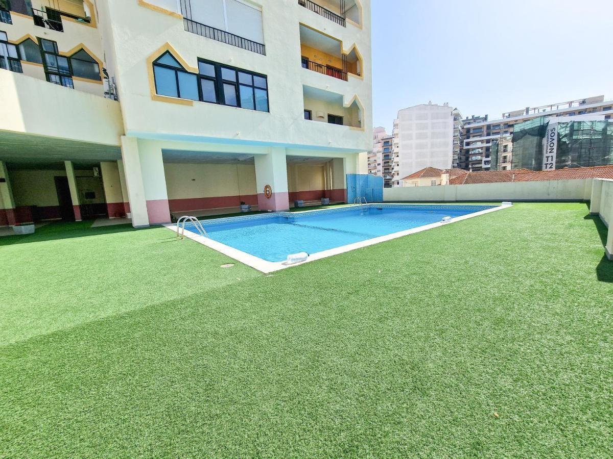 Apartamento Praia Rocha Vista Mar Ambar Портиман Екстериор снимка