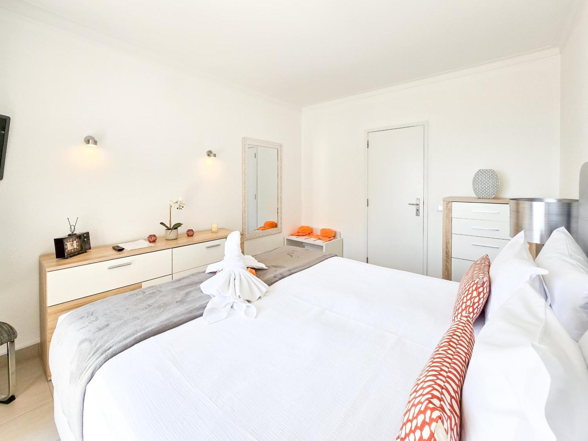 Apartamento Praia Rocha Vista Mar Ambar Портиман Екстериор снимка